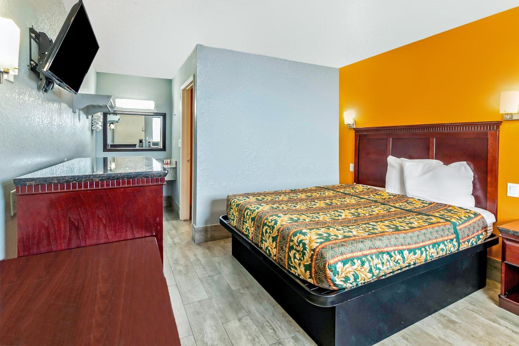 Oyo Hotel Lake Charles Hwy 10 Exterior photo